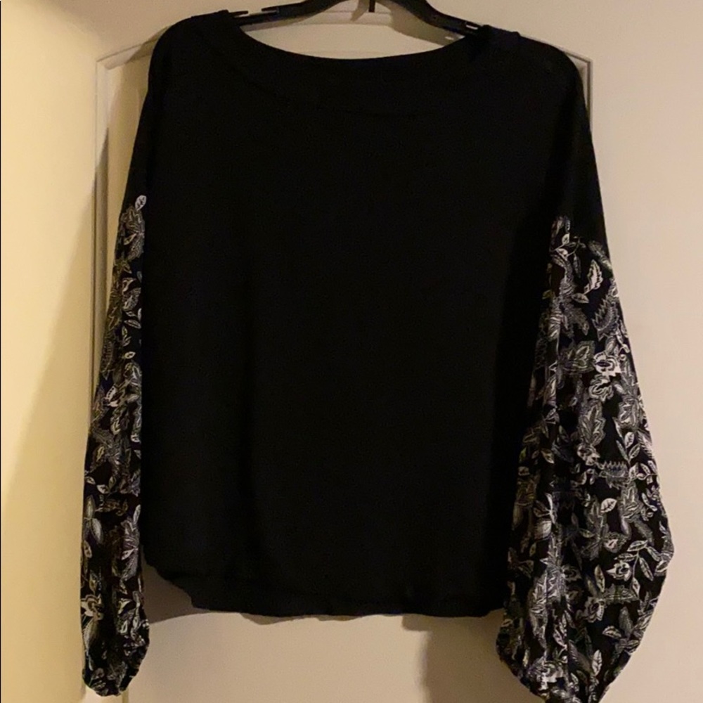 Balloon Sleeve Top
